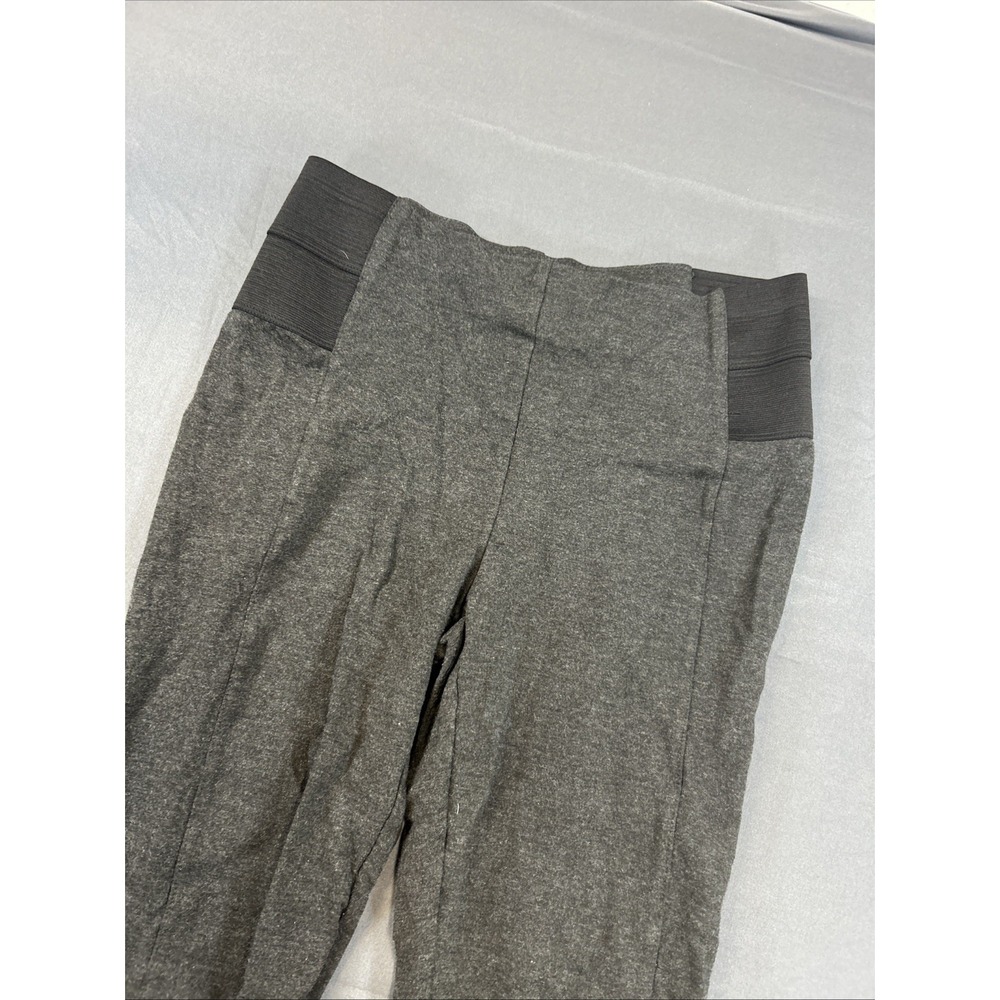 Maurices‎ pants featuring a gray marl fabric and a center-seam detail Large R